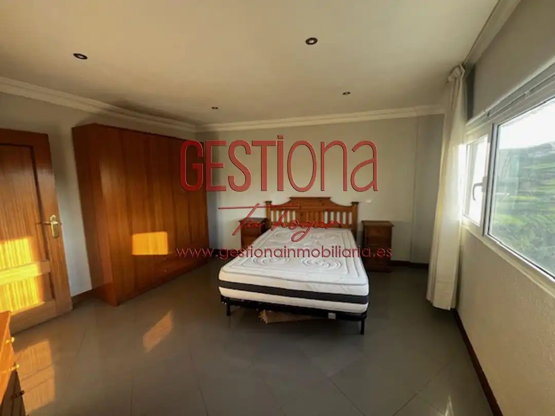 Habitación de Apartamento en venta en Laredo