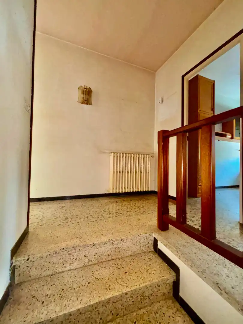 Detached homes for sale in Salt  with Heating, Balcony and Alarm