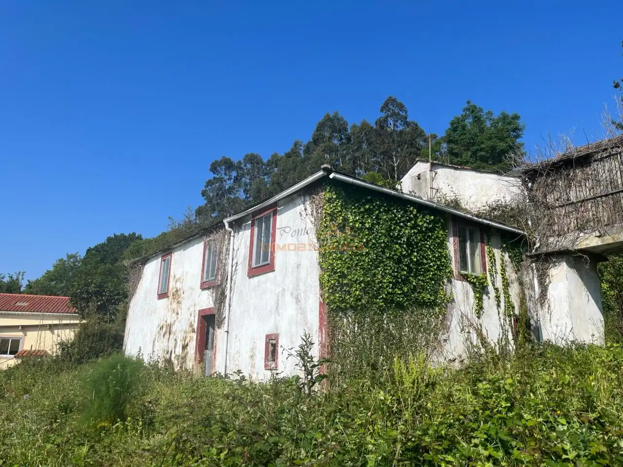 Casa amb jardí en venda a Cedeira