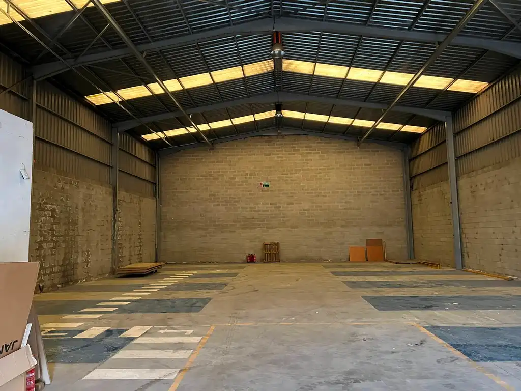 Nave industrial de alquiler en Lugar Lestedo, Boqueixón