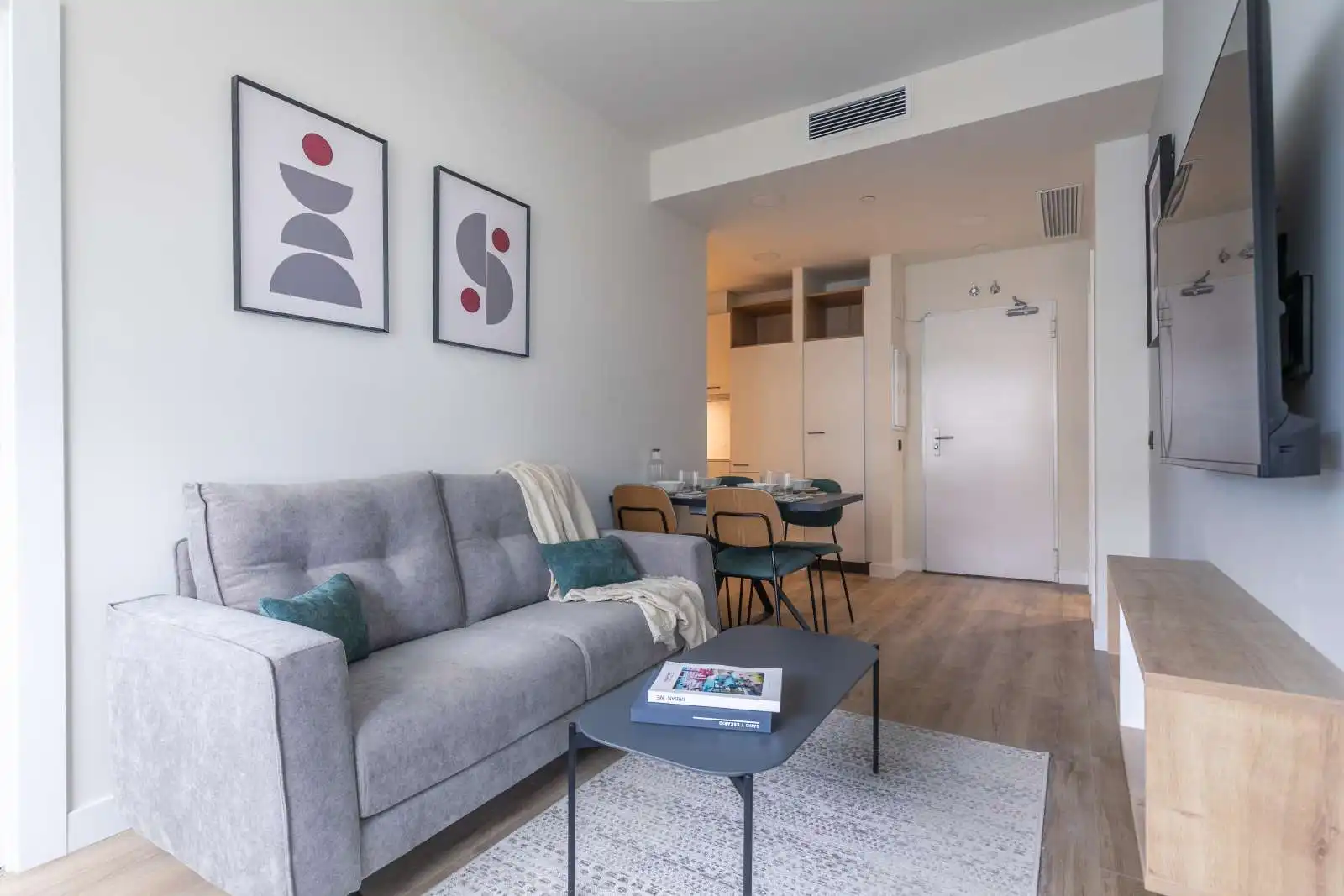 Sala de estar de Apartamento para compartir en Tres Cantos con Aire acondicionado, Terraza y Amueblado