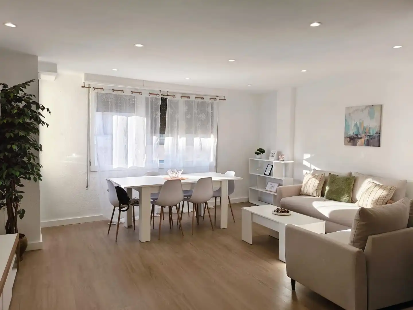 Living room of Flat for rent in Castellón de la Plana / Castelló de la Plana  with Furnished, TV and Internet
