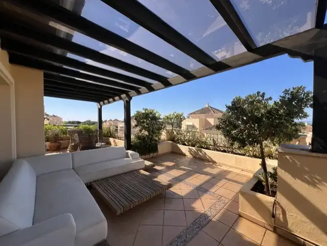 Terrasse von Dachboden zum Verkauf in Marbella mit Klimaanlage, Heizung und Terrasse