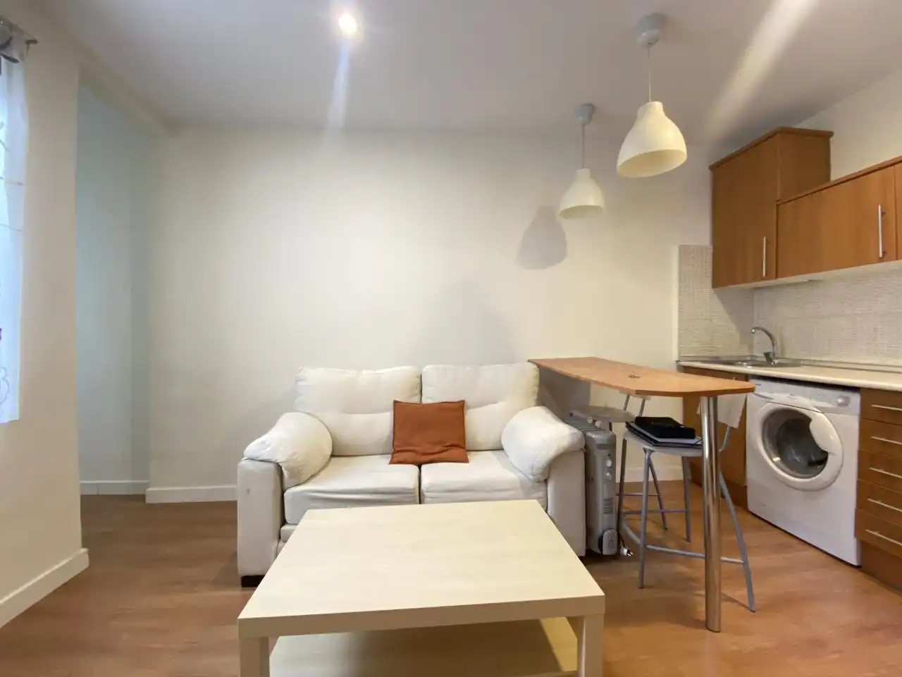 Sala de estar de Piso de alquiler en Madrid con Aire acondicionado, Calefacción y Amueblado