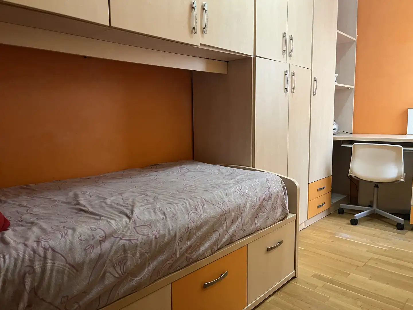 Habitación de Piso en venta en Esparreguera con Calefacción
