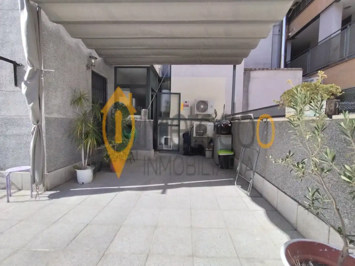 Terraza de Piso en venta en Sevilla con Aire acondicionado, Calefacción y Jardín privado