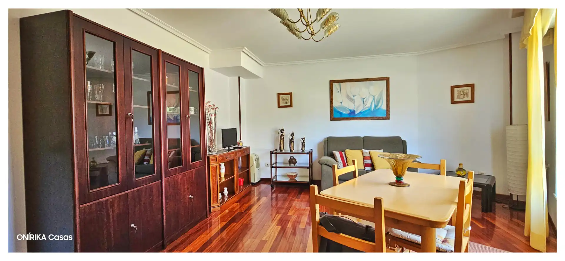 Living room of Flat for sale in Ames  with Heating, Furnished and Oven