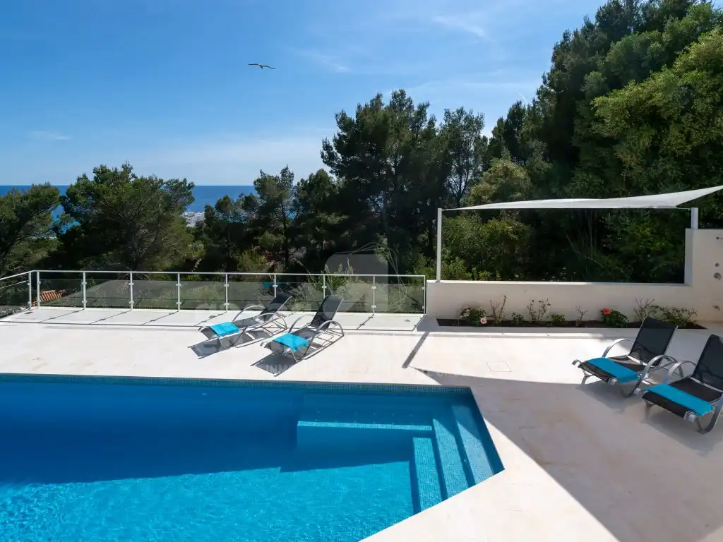 Terrassa de Casa o xalet en venda en Es Migjorn Gran amb Terrassa i Piscina