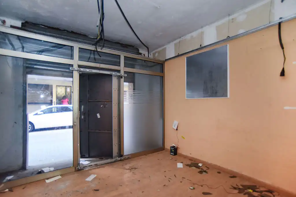 Local comercial en venda a ENRIC GRANADOS, imagen 14