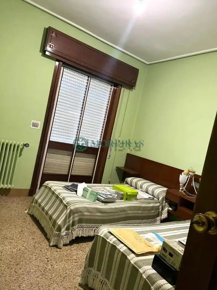 Habitación de Casa o chalet en venta en Ourense Capital  con Calefacción y Jardín privado