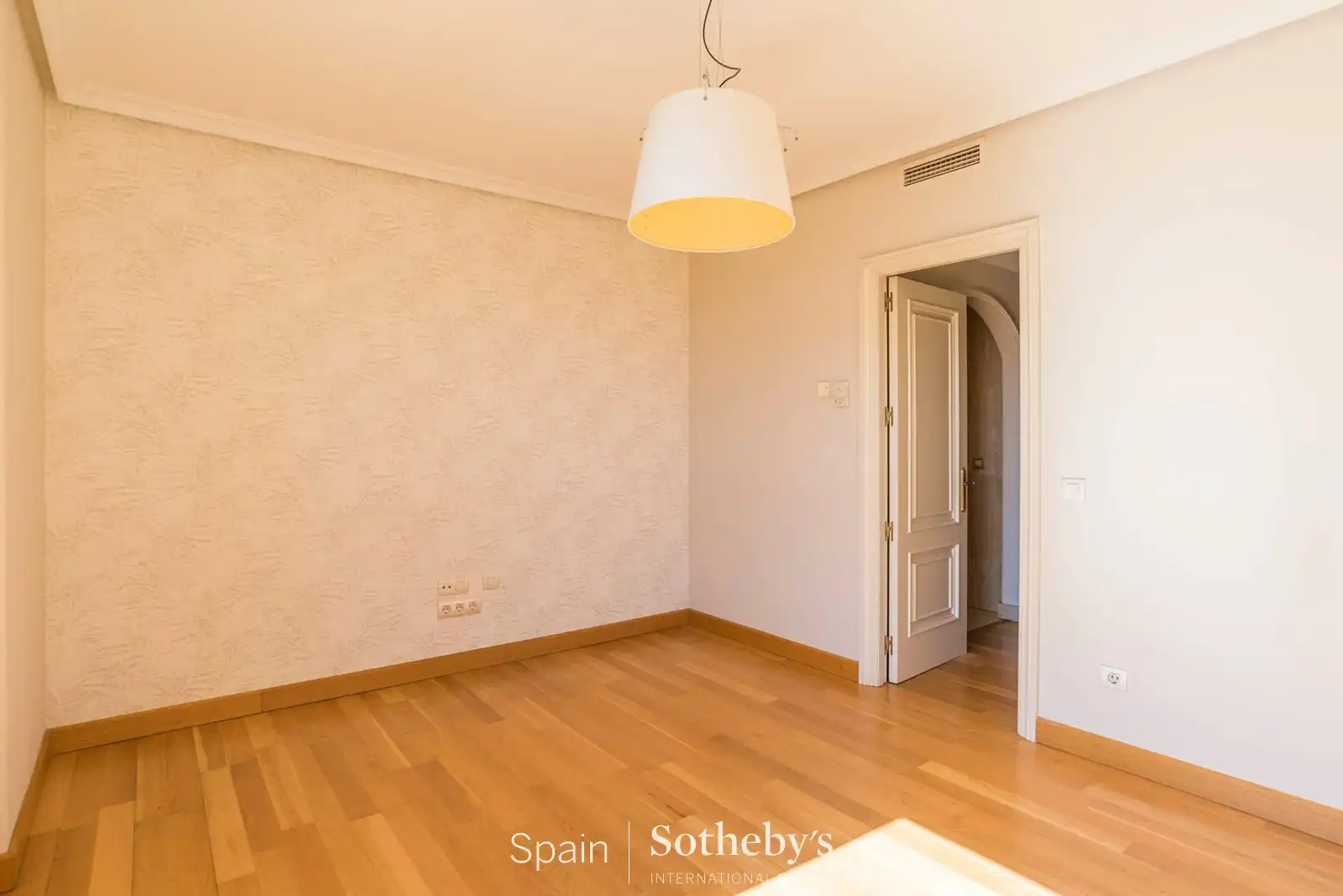 Dúplex en venta en Pozuelo de Alarcón con Aire acondicionado, Calefacción y Terraza