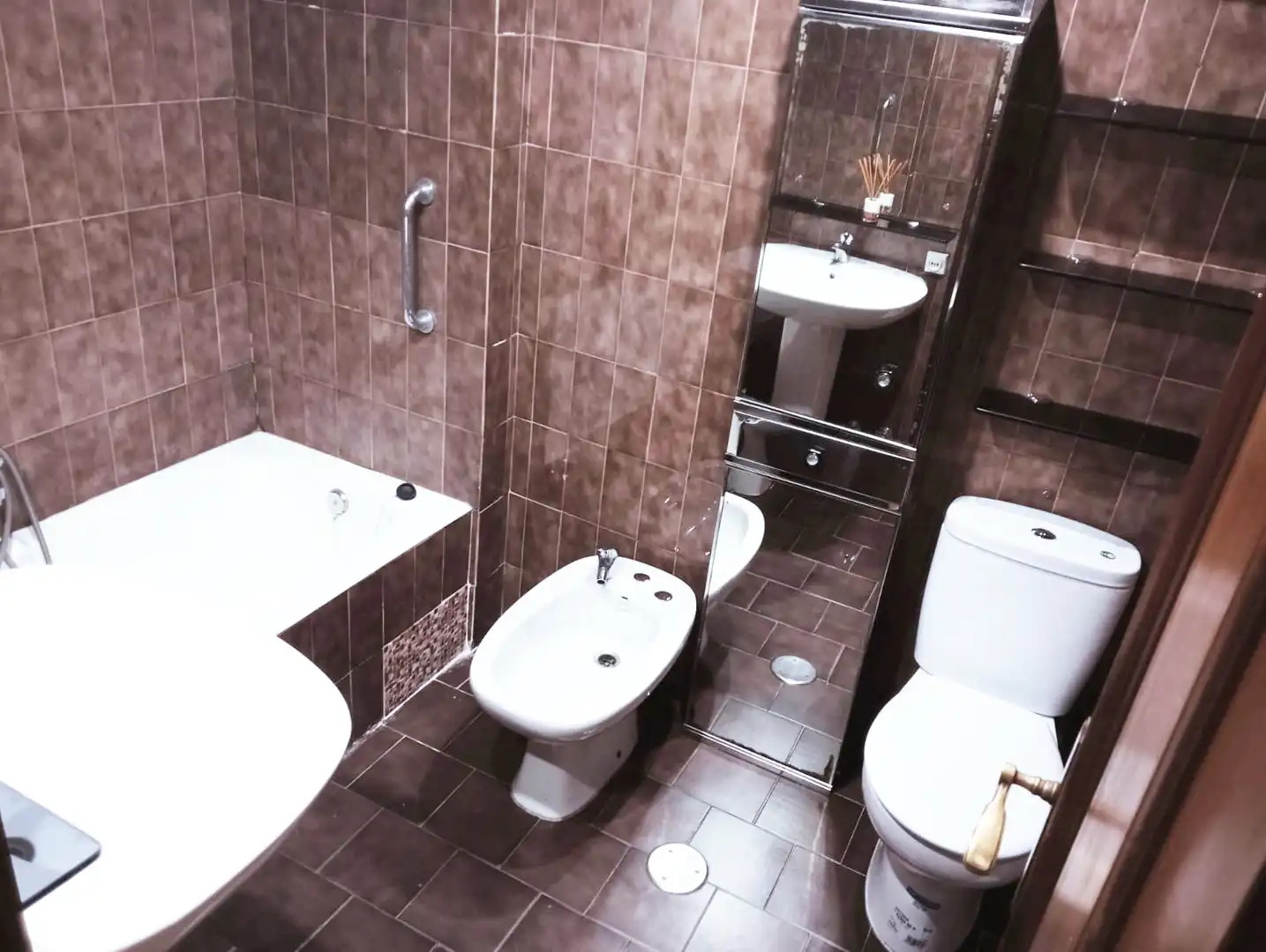 Baño de Apartamento en venta en Granada con Aire acondicionado, Calefacción y Amueblado