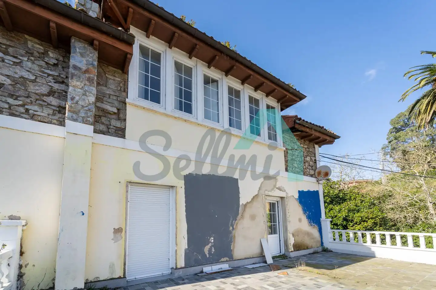 Vista exterior de Casa o xalet en venda en Cudillero amb Terrassa
