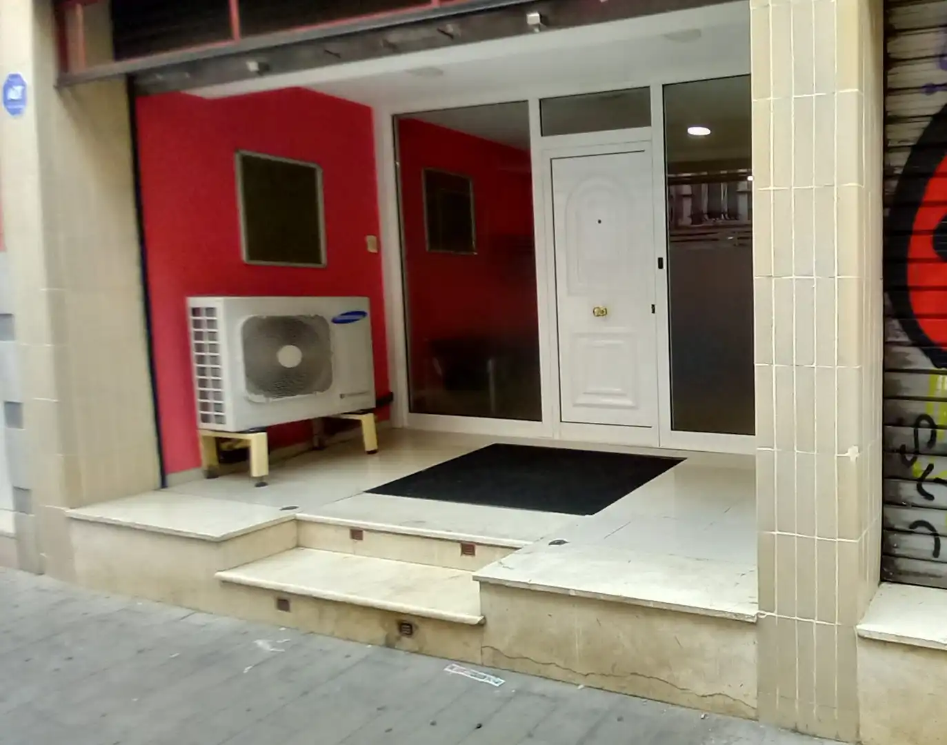 Local en venda a Carrer de Miquel Àngel, Sants