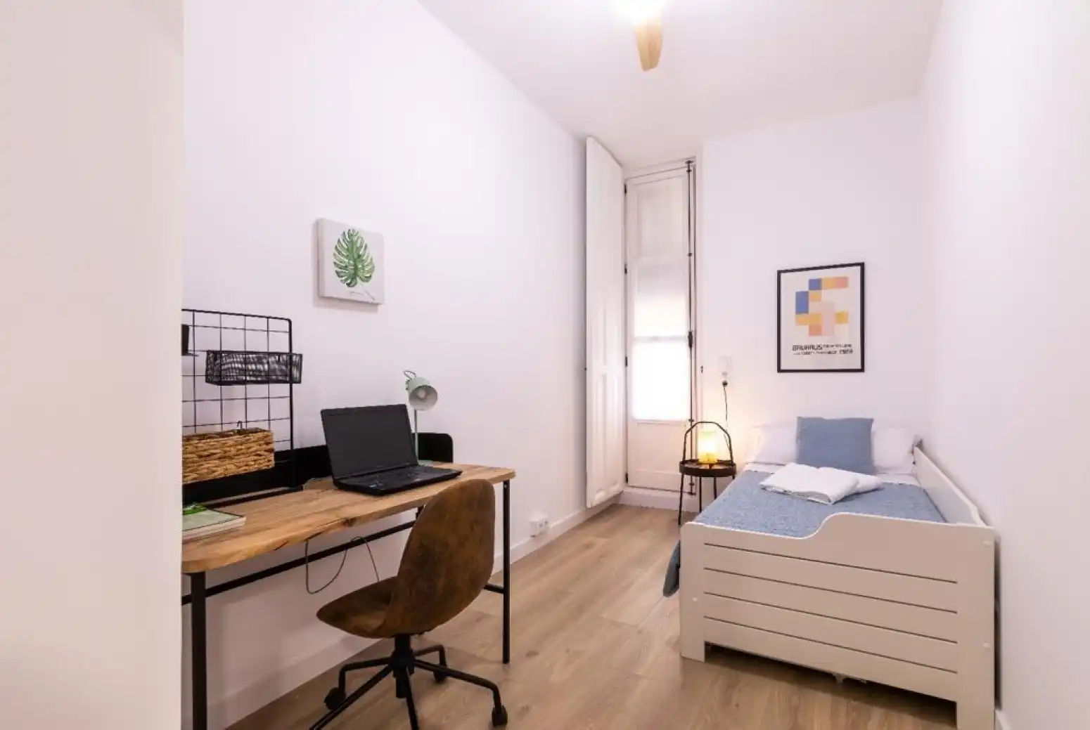 Schlafzimmer von Wohnung zur Miete in Valencia mit Klimaanlage, Heizung und Parkett