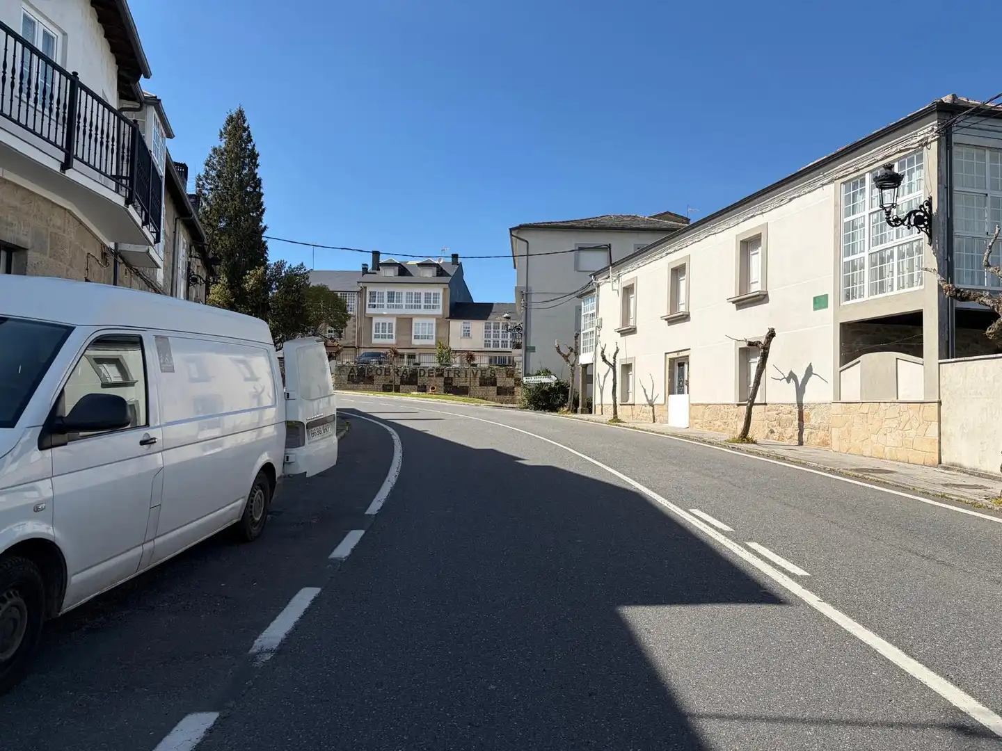 Vista exterior de Casa adosada en venta en A Pobra de Trives  con Amueblado, Lavadora y Microondas