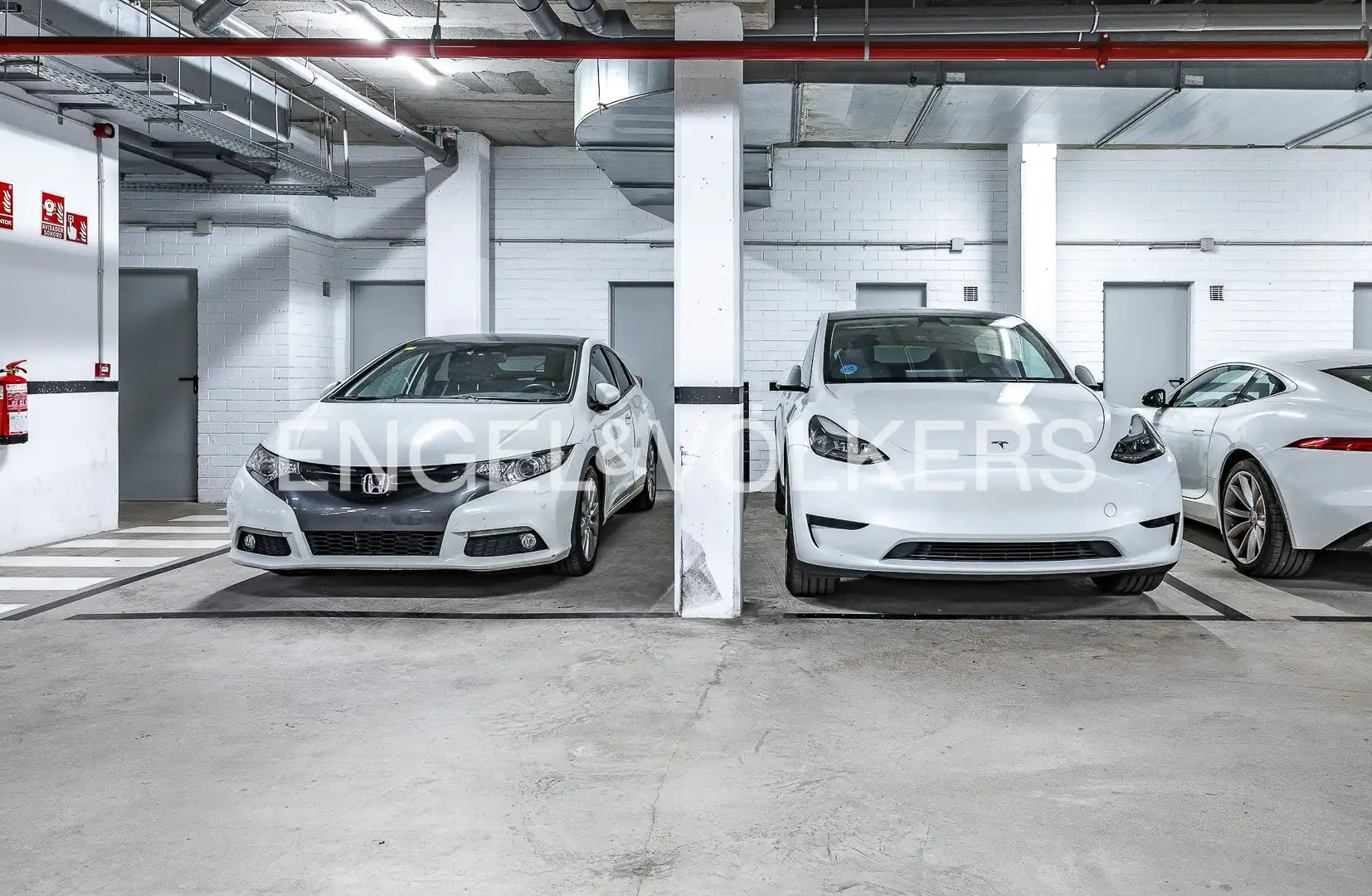 Parking de Ático en venta en Sant Adrià de Besòs con Aire acondicionado, Calefacción y Parquet