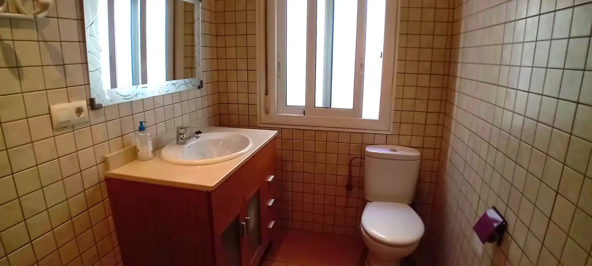 Bany de Pis en venda en Reus amb Moblat i Balcó