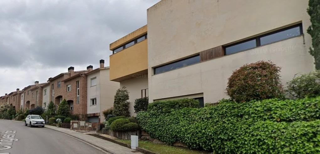 Vista exterior de Pis en venda en Caldes de Montbui amb Terrassa i Piscina comunitària