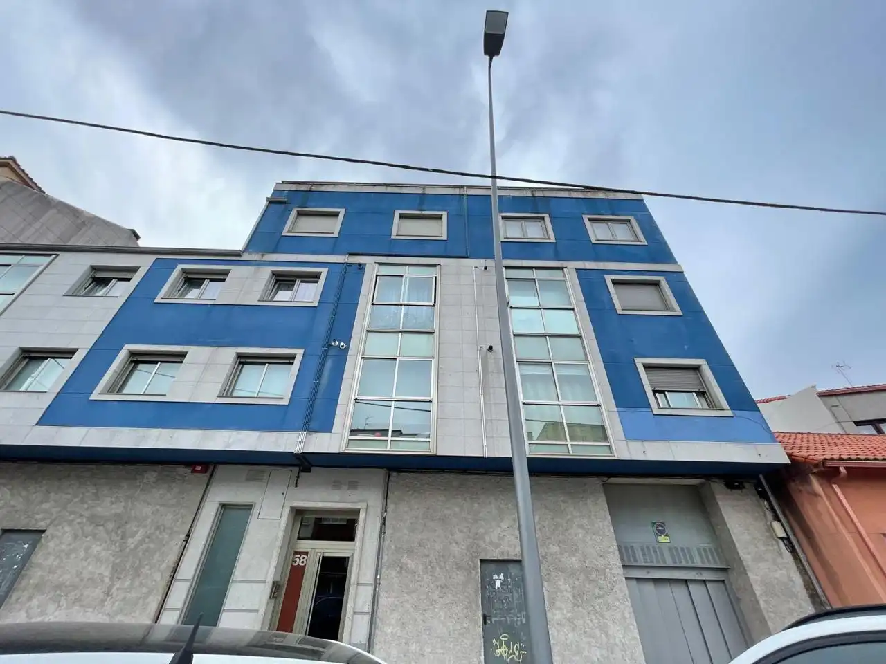 Vista exterior de Pis en venda en Arteixo amb Calefacció, Parquet i Terrassa