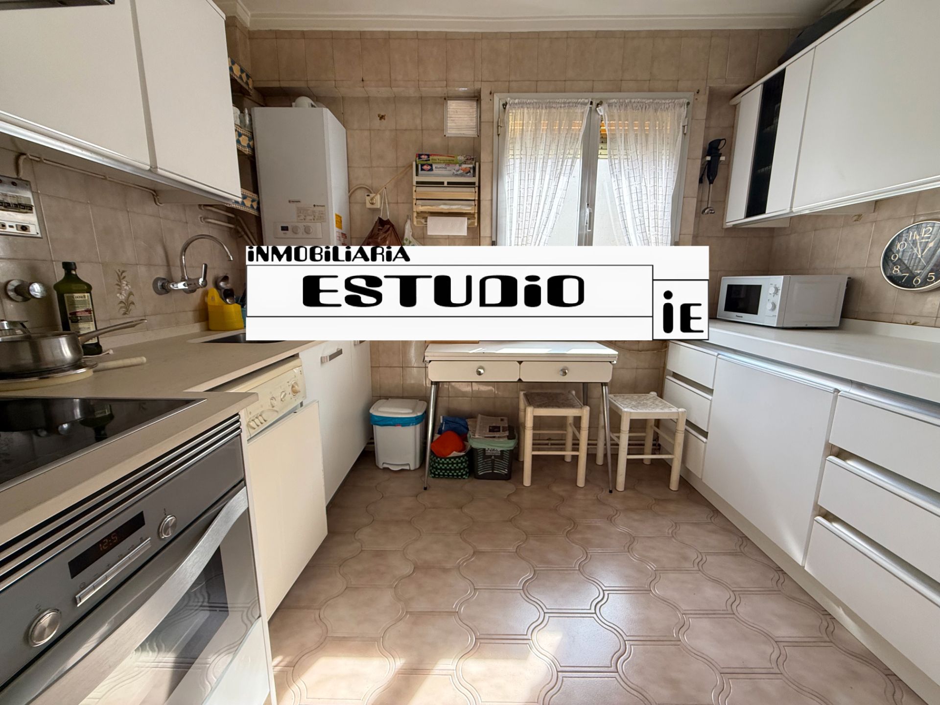 Kitchen of Flat for sale in Bilbao   with Heating, Terrace and Furnished