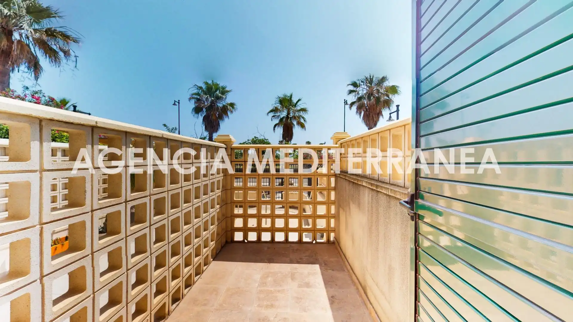 Maisonette zum Verkauf in Calle de Isabel de Villena, La Malva-rosa