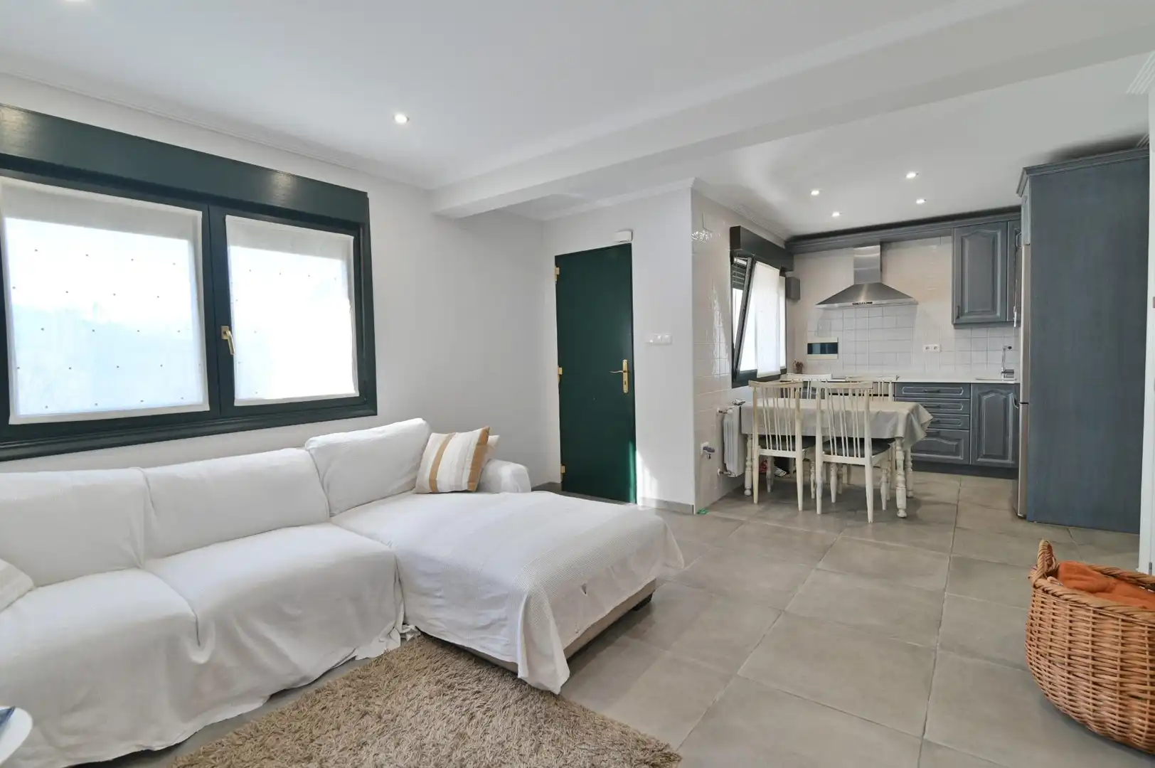 Sala d'estar de Casa adosada en venda en Galdakao, Bizkaia