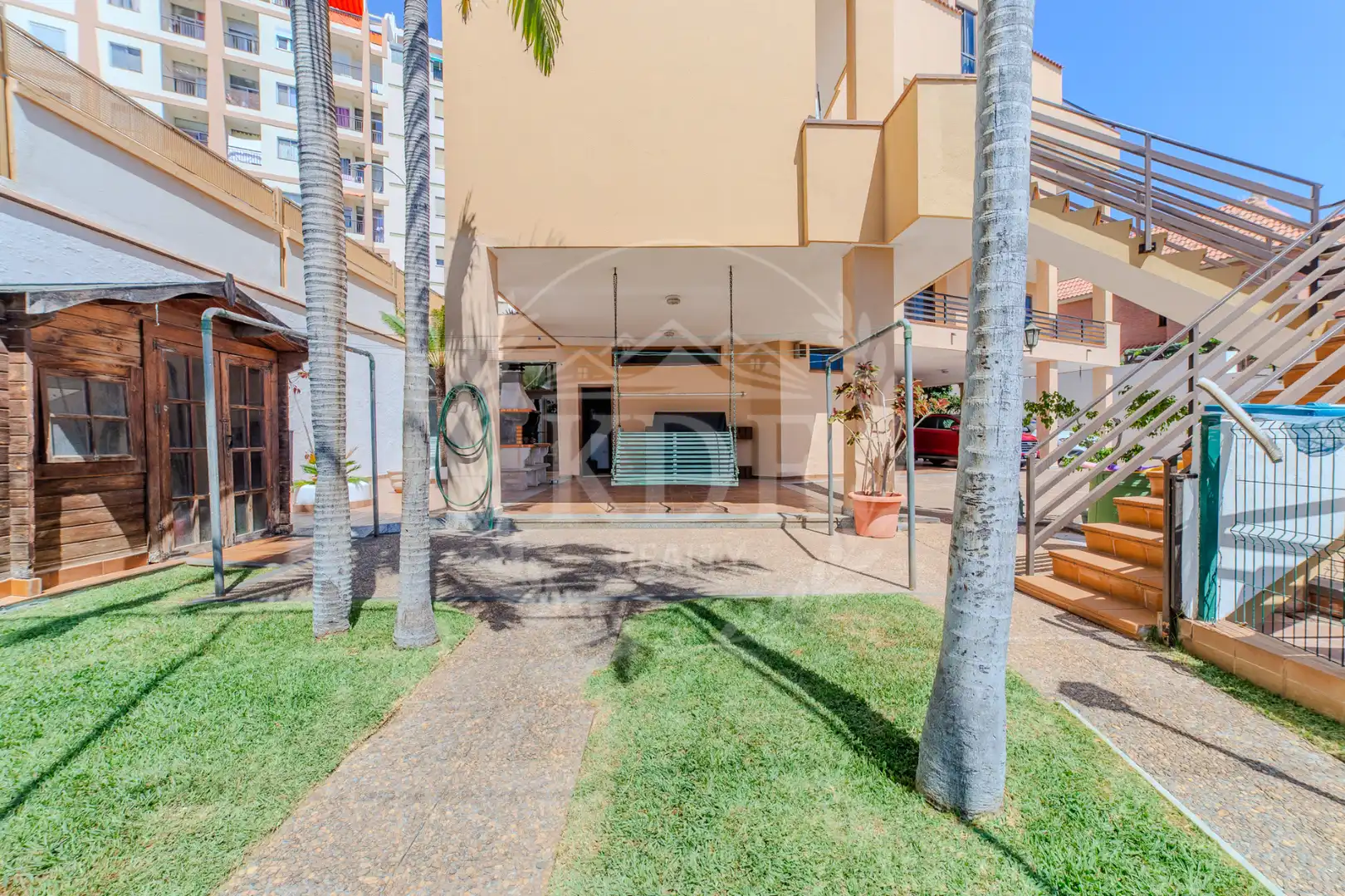 Vista exterior de Casa o xalet en venda en Santa Cruz de Tenerife amb Aire condicionat, Calefacció i Jardí privat