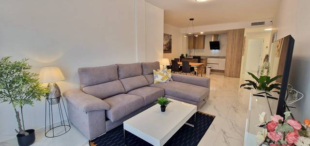 Casa-chalet en Alquiler en Calle Federico Garcia Lorca, 11 en Benijófar