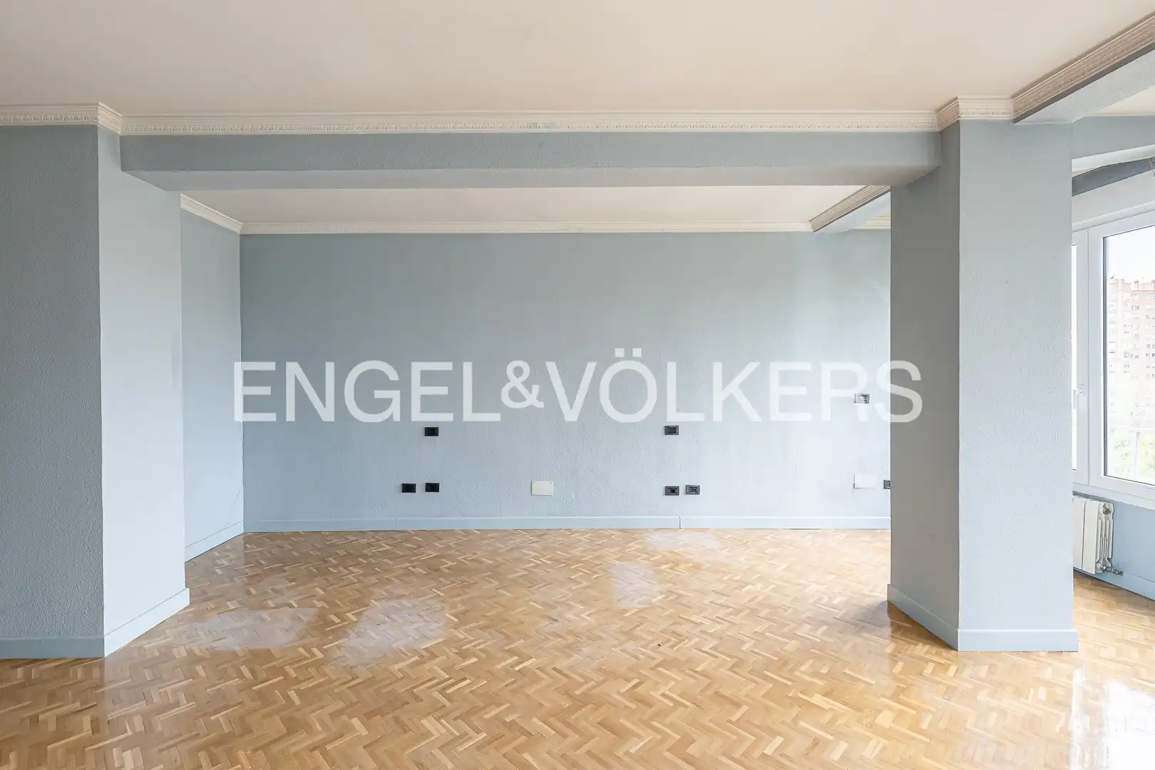 Comedor de Piso en venta en Madrid con Calefacción, Parquet y Terraza