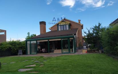 Jardí de Casa o xalet en venda en Aldeamayor de San Martín amb Aire condicionat, Calefacció i Traster