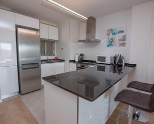 Cuina de Planta baixa de lloguer en Orihuela amb Aire condicionat, Jardí privat i Terrassa