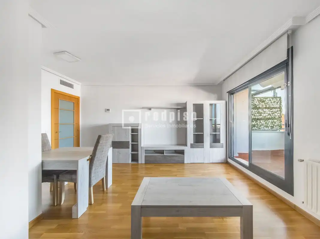 Living room of Flat for sale in Alcorcón  with Air Conditioner, Heating and Private garden