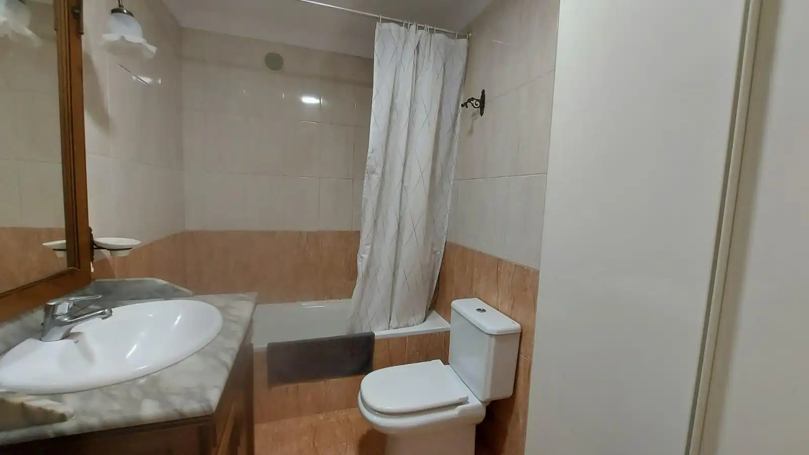 Baño de Piso en venta en El Ejido con Aire acondicionado, Calefacción y Terraza