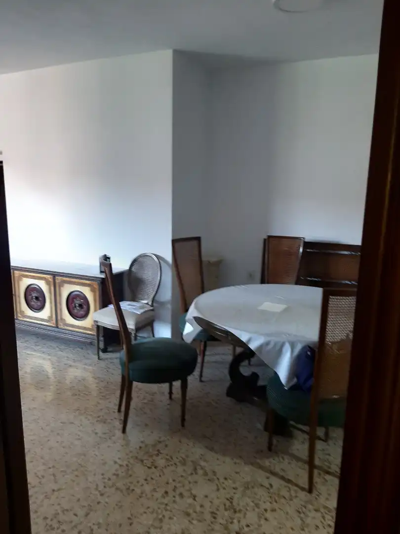 Comedor de Piso de alquiler en Valencia con Aire acondicionado, Amueblado y Horno