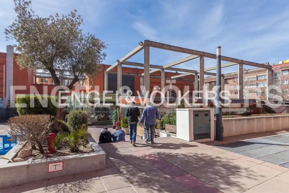 Terrasse von Wohnung zur Miete in Madrid mit Klimaanlage, Heizung und Privatgarten