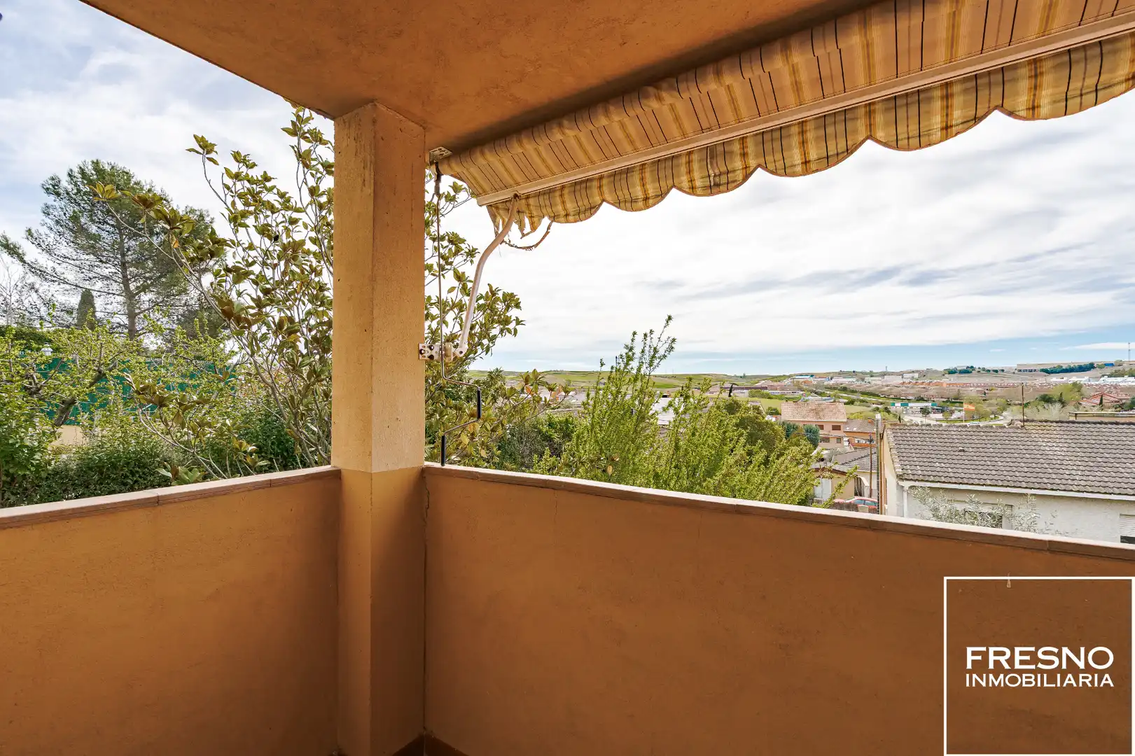 Balcony of Detached homes for sale in Cobeña  with Air Conditioner, Heating and Private garden