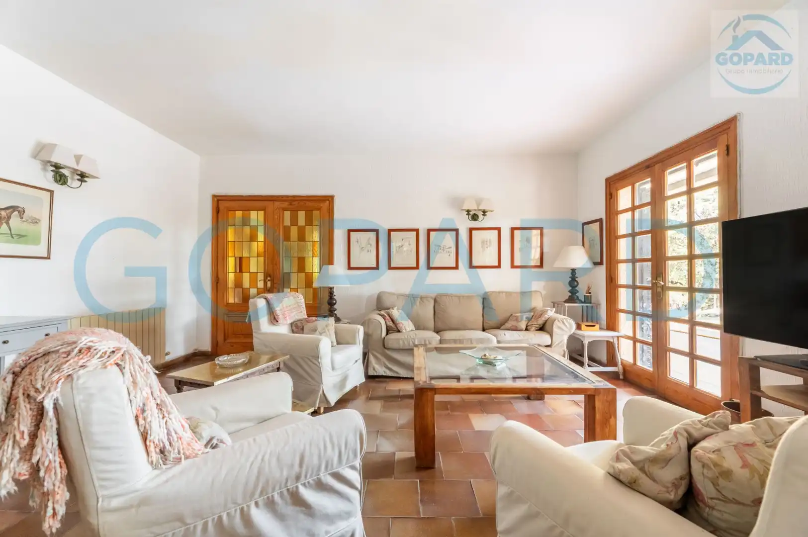 Sala d'estar de Casa o xalet en venda en Alpedrete amb Calefacció, Jardí privat i Parquet