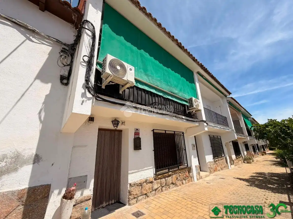 Vista exterior de Casa adosada en venta en Lanzahíta con Aire acondicionado y Calefacción