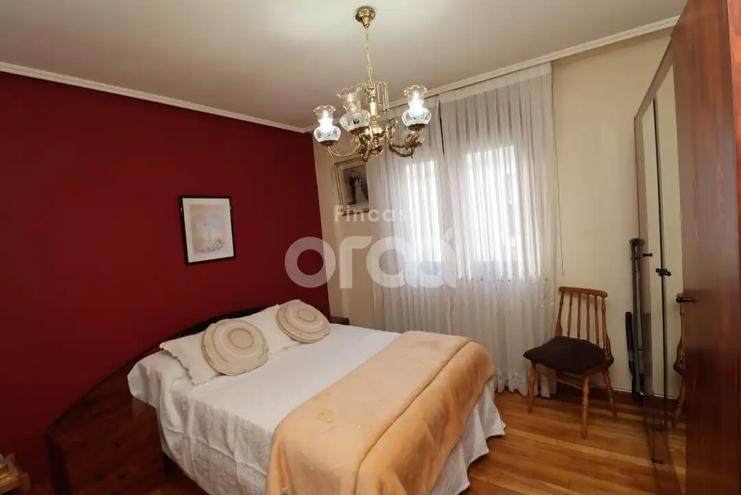 Habitación de Dúplex en venta en Santurtzi  con Calefacción, Terraza y Amueblado
