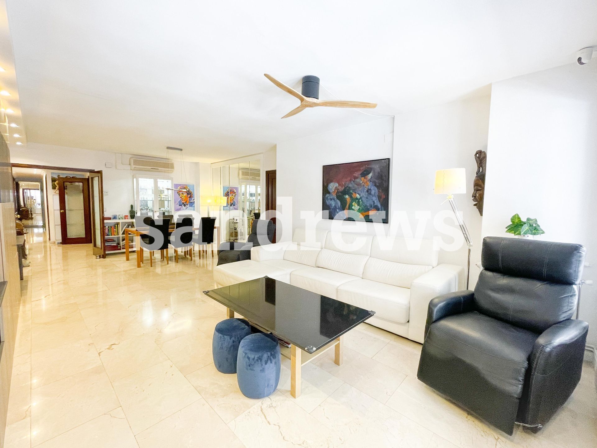 Pis en venda a Creu de la Mà