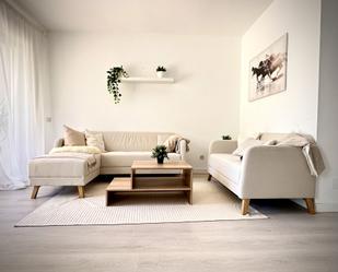 Living room of Single-family semi-detached to rent in Marbella  with Air Conditioner, Heating and Terrace
