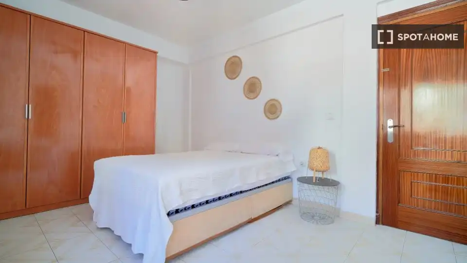 Room in La Victoria