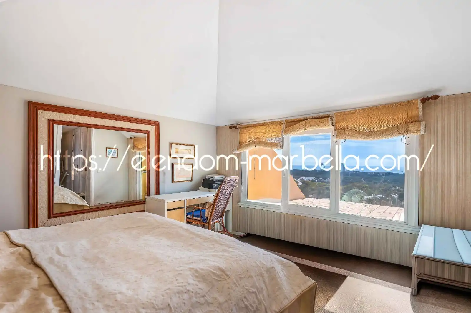 Schlafzimmer von Maisonette zum Verkauf in Marbella mit Klimaanlage, Terrasse und Abstellraum