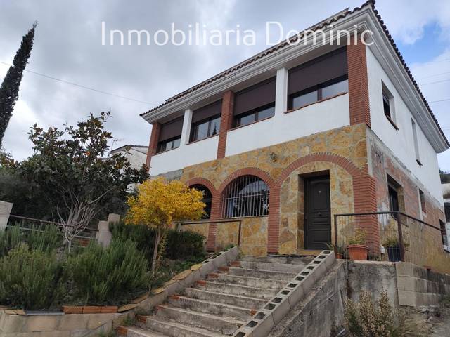 Casa-chalet en Venta en Carrer de les Guilleries en Residencial Park
