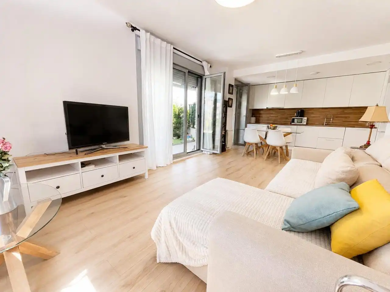 Sala de estar de Planta baja en venta en Villalbilla con Calefacción, Jardín privado y Terraza