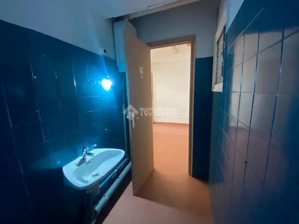 Badezimmer von Geschaftsraum zur Miete in L'Hospitalet de Llobregat mit Klimaanlage