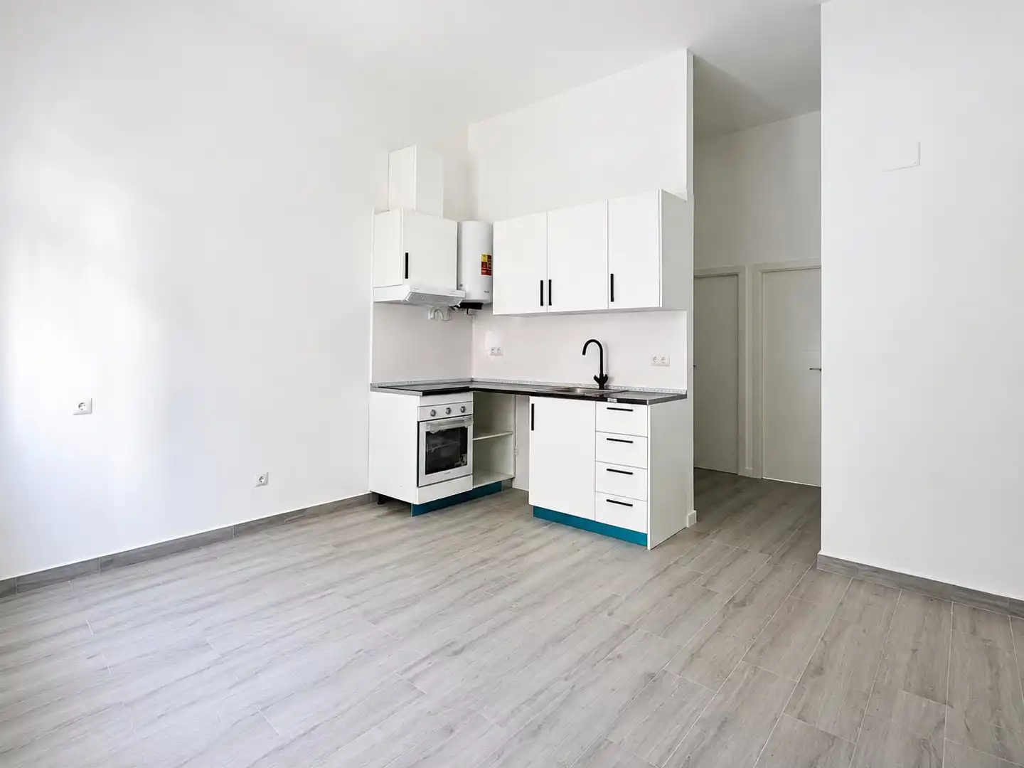 Cocina de Piso en venta en Madrid con Calefacción y Horno