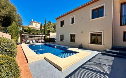 Vista exterior de Casa o xalet en venda en Benissa amb Terrassa i Piscina