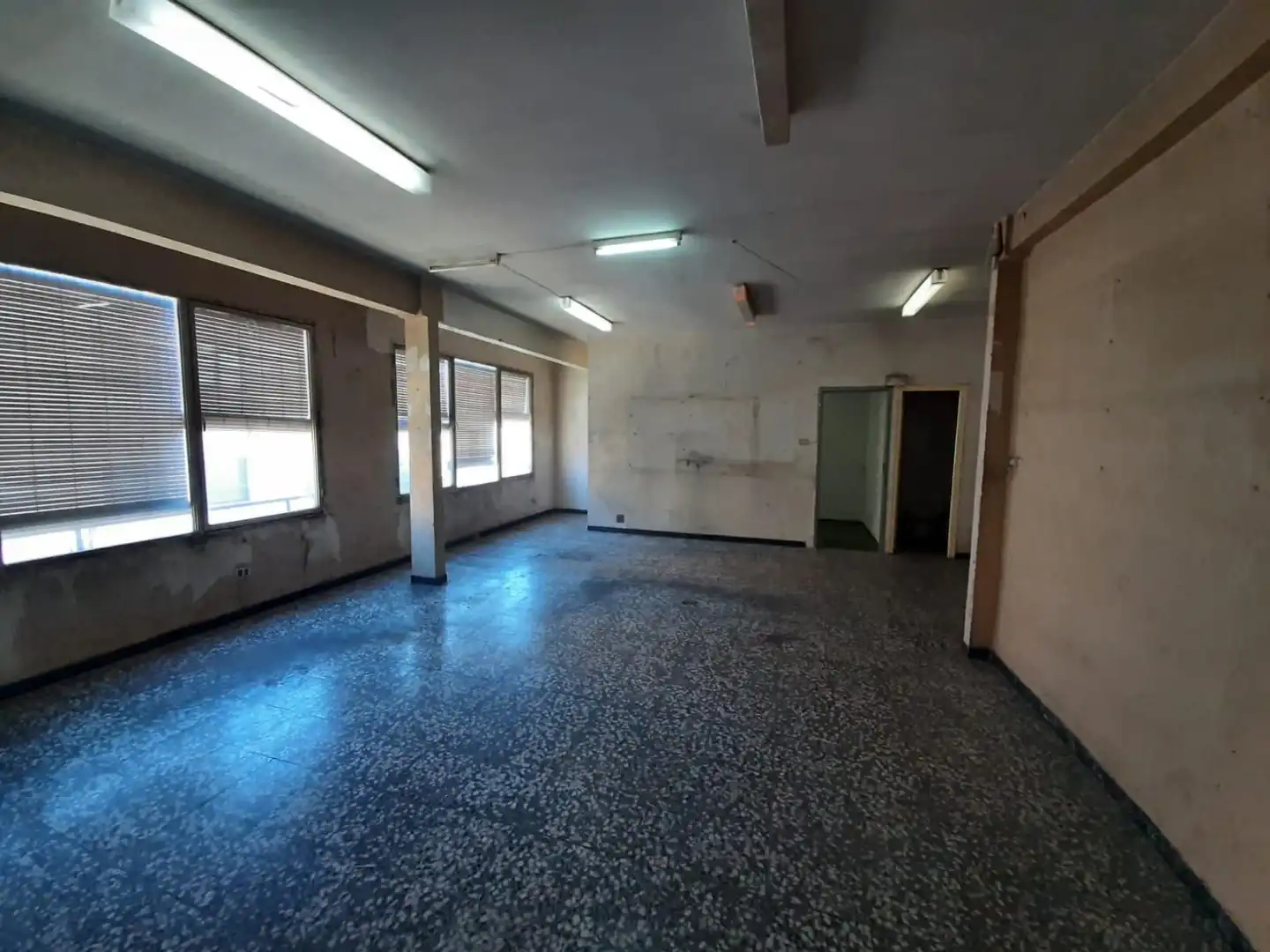 Local comercial en alquiler en Herreros 4, imagen 3